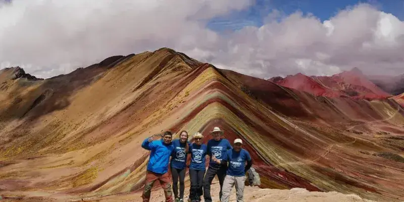 Rainbow Montagne 2 Jours et 1 Nuit à Cusco - Trekkers locaux Pérou - Local Trekkers Peru